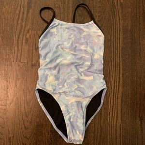 JOLYN -print fixed back onsie